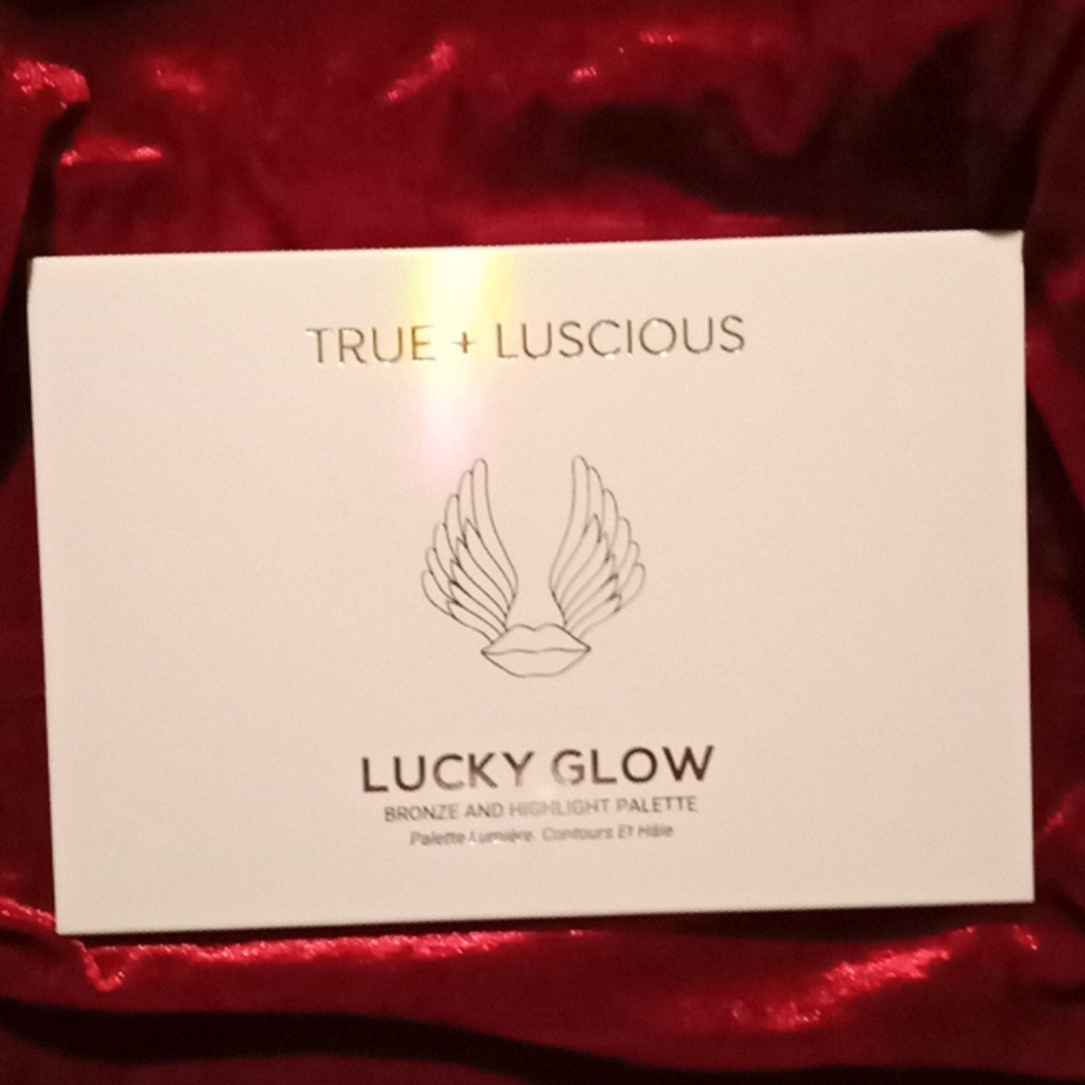 True + Lucious Lucky Glow Palette